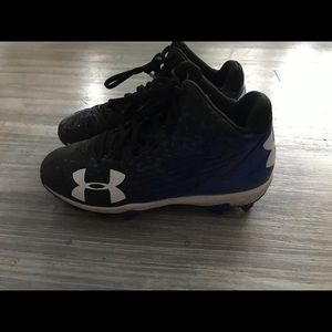 Boys Under Amour Football cleats